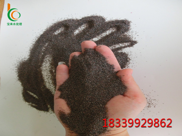 �؄���